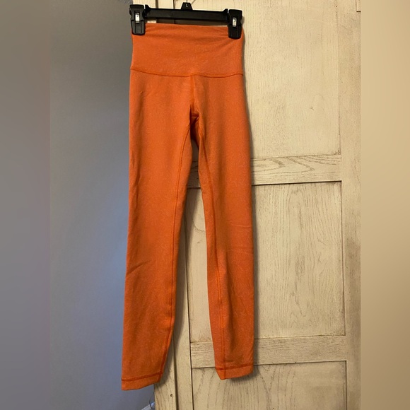 Are you kidding me? Is this not the perfect color for October? Size 0 Lululemon - Picture 1 of 2